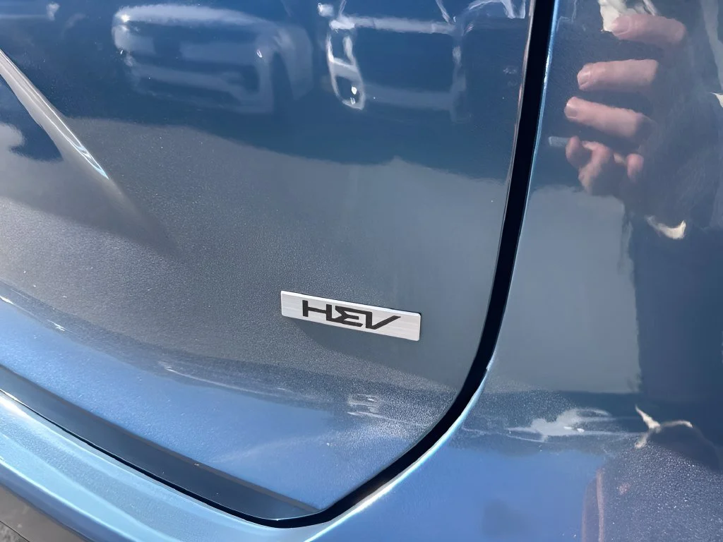 Used 2025 Blue Kia SX image 30