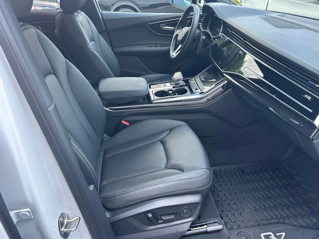 Used 2025 White Audi 55 Premium Plus image 26