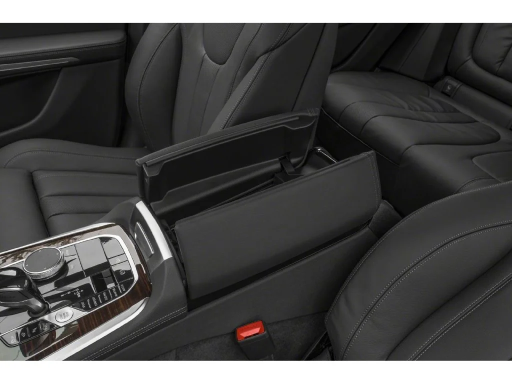 Used 2021 White Metallic BMW xDrive40i image 9