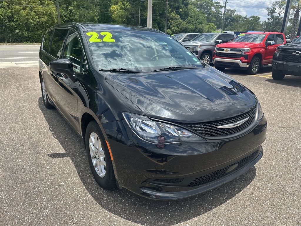 Used 2022 Black Chrysler LX image 10