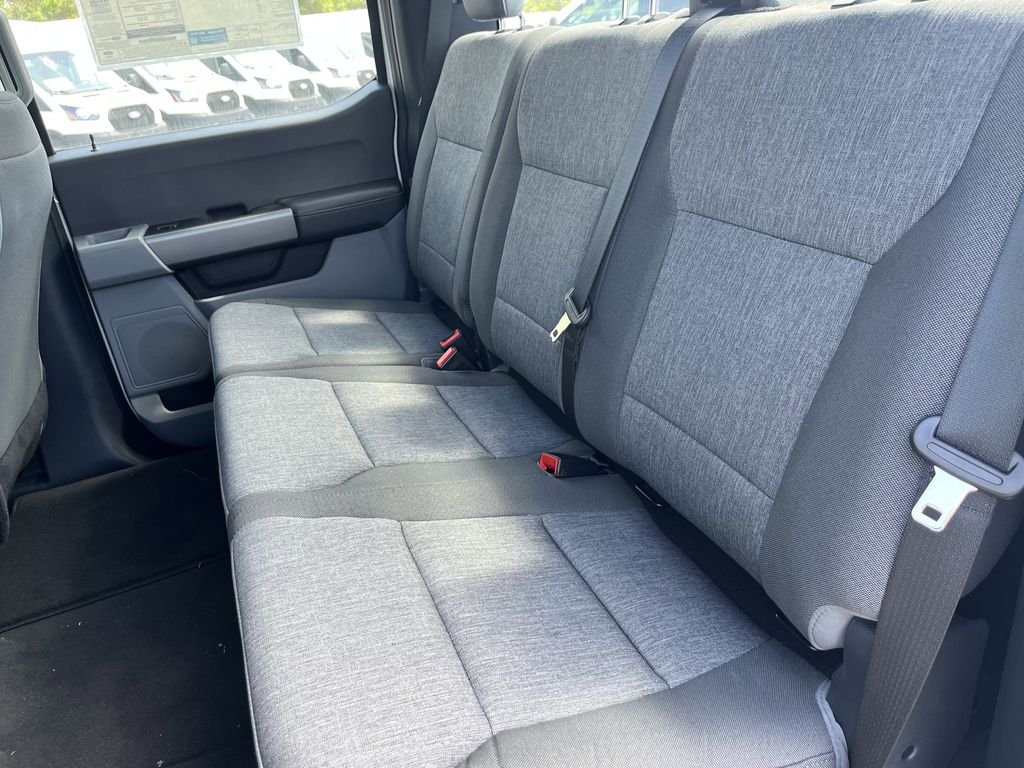 New 2026 Oxford White Ford F-250® XL image 30