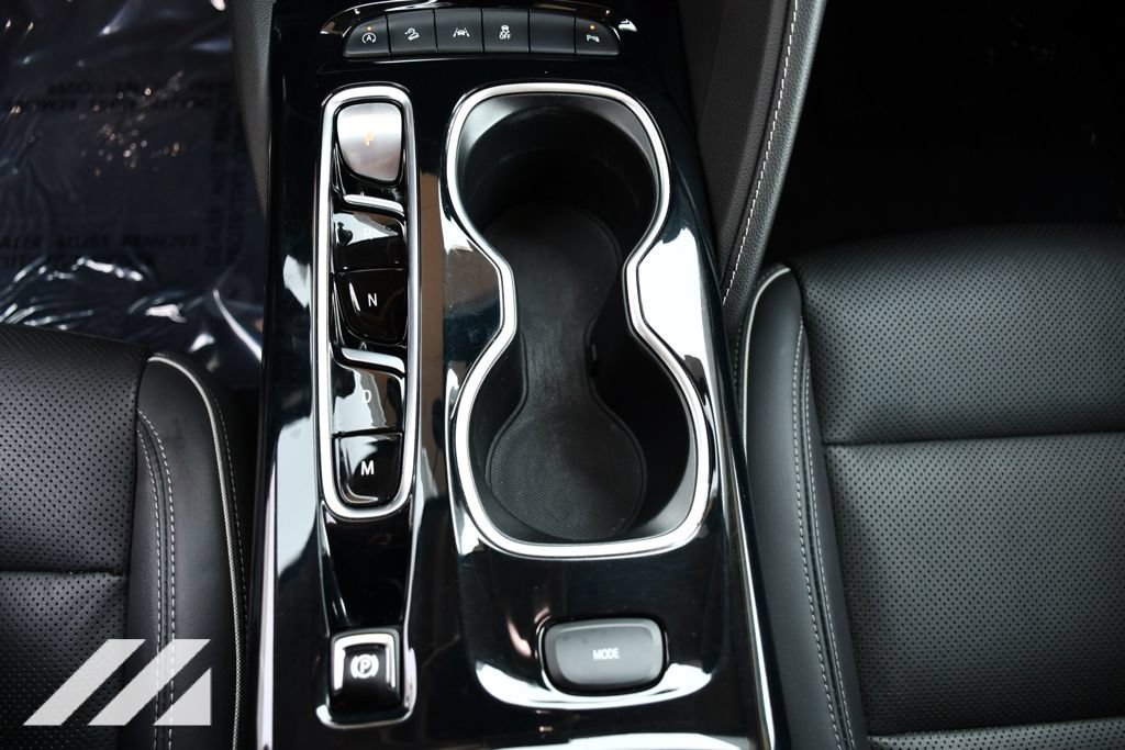 Used 2021 EBONY TWILIGHT METALLIC Buick Essence image 19
