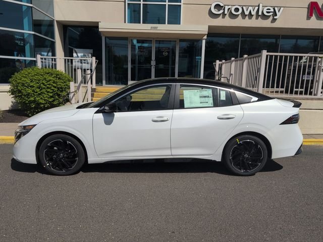 New 2026 Aspen White TriCoat / Super Black Two-tone Nissan SR image 6
