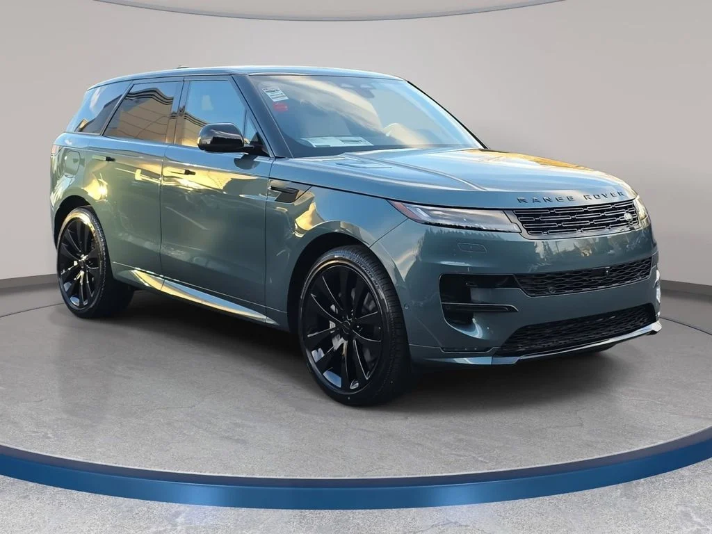 New 2026 Giola Green LAND ROVER Dynamic SE image 3