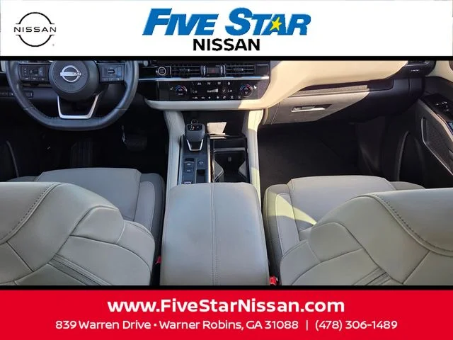 Used 2024 White Nissan SL image 8
