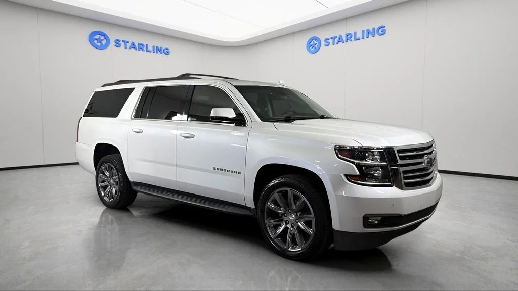 Used 2019 IRIDESCENT PEARL TRICOAT Chevrolet LT image 14