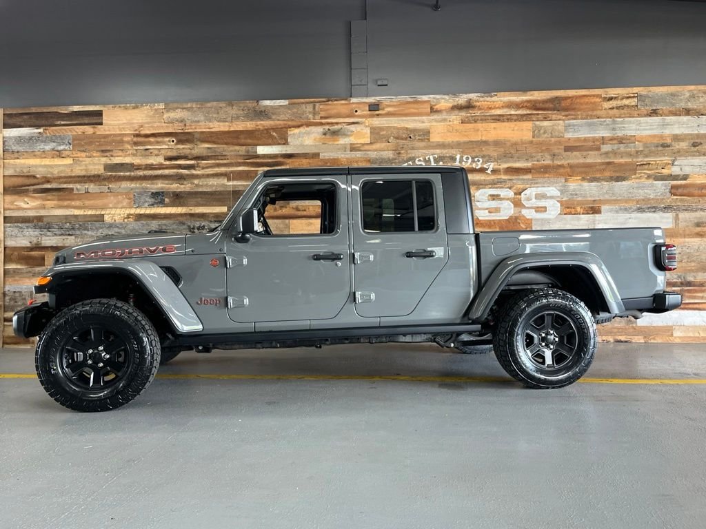 Used 2022 Gray Clearcoat Jeep Mojave image 21