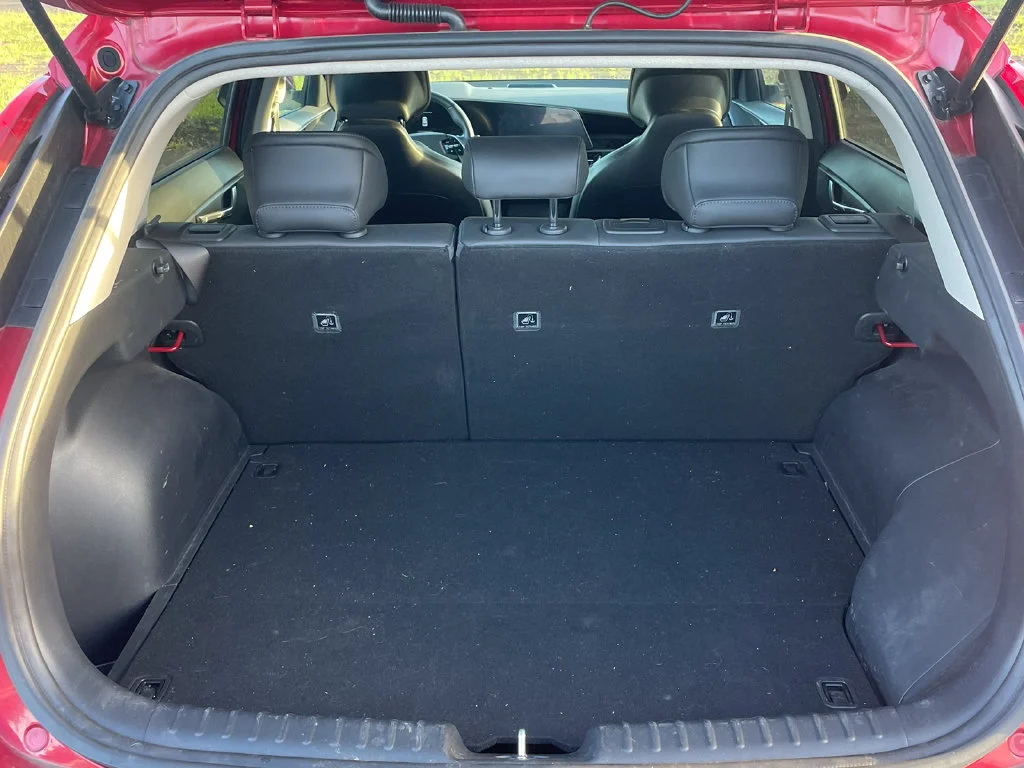 Used 2023 Red Kia EX image 10