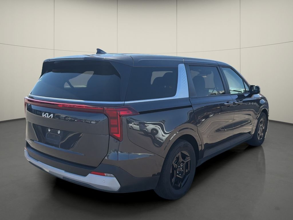 Used 2025 Gray Kia LXS image 7