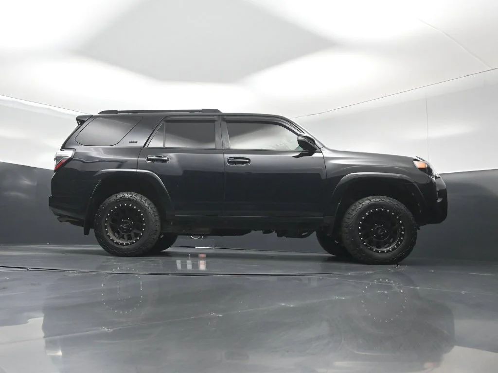 Used 2018 Black Toyota SR5 Premium image 46