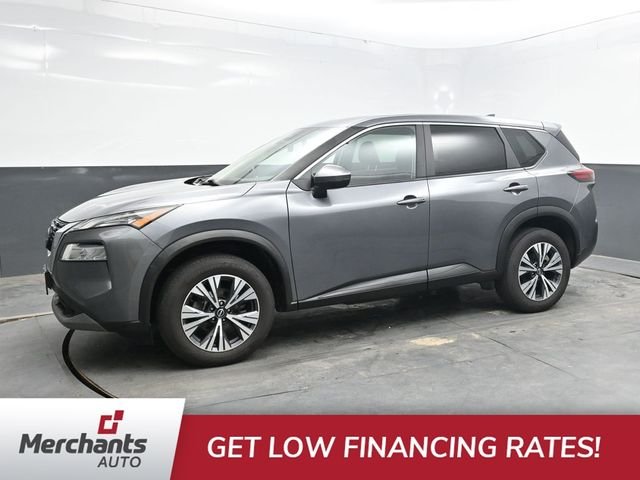 Used 2022 Gray Nissan SV image 3