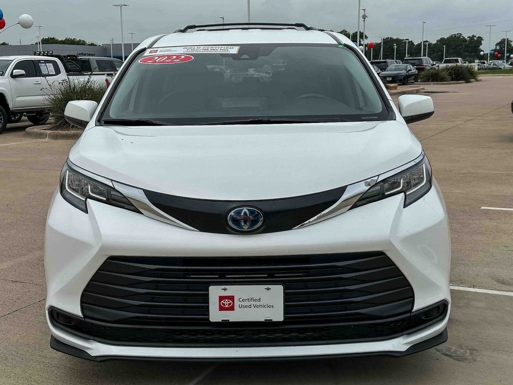 Certified Used 2022 White Toyota LE image 8
