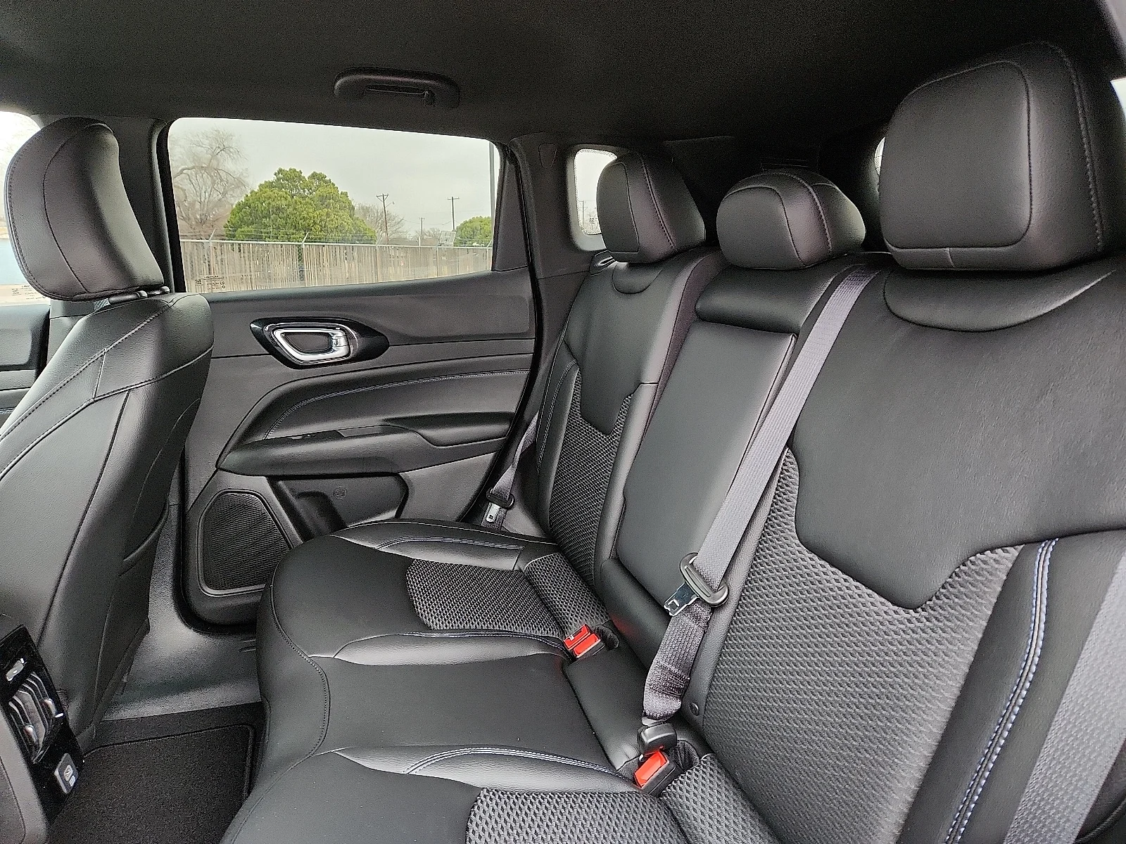 New 2026 Black Jeep LATITUDE ALTITUDE 4X4 image 10