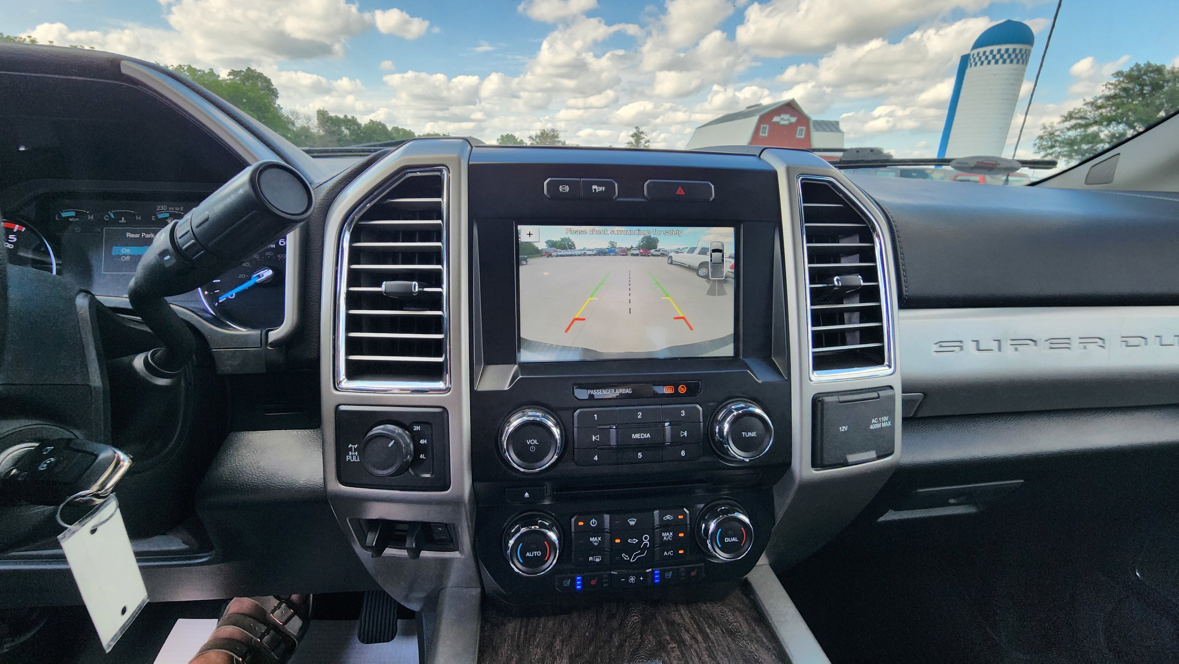 Used 2017 Oxford White Ford Lariat image 16