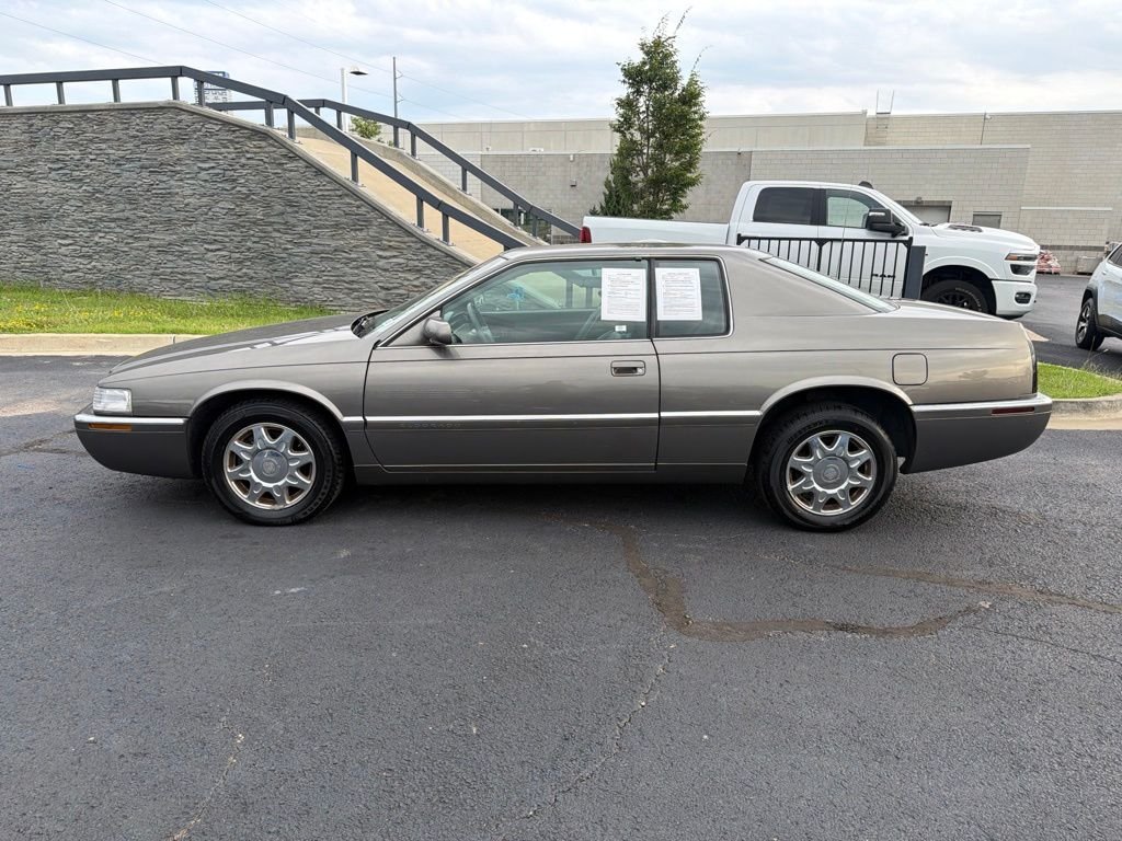 Used 1999  Cadillac Base image 4