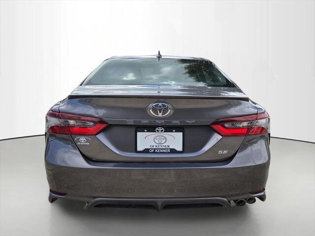 Used 2022 Predawn Gray Mica Toyota SE image 4