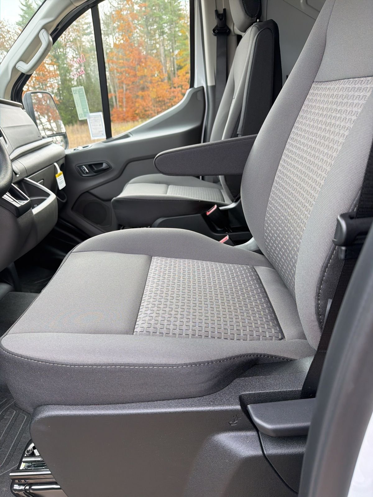 New 2026 Oxford White Ford Cargo Van image 19