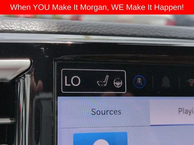 Used 2024 Red Chrysler Pinnacle image 27