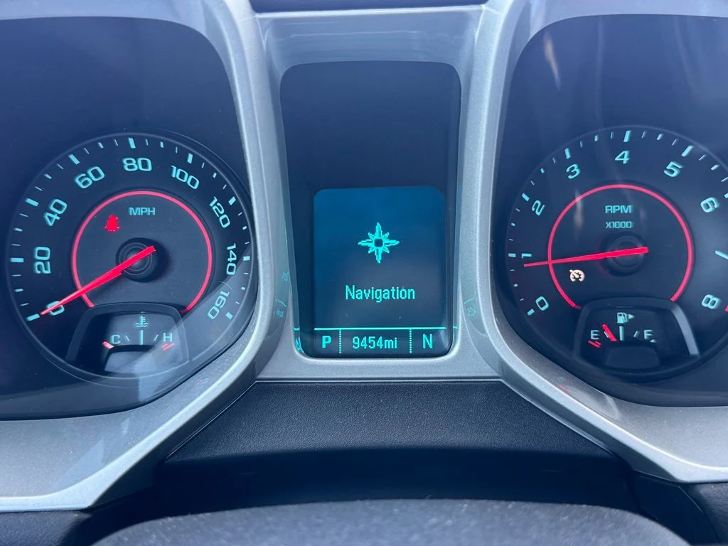 Used 2015 Red Chevrolet 2LS image 13