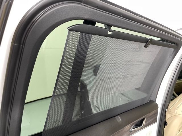 New 2025 Bright White Clear-Coat Exterior Paint Jeep Limited image 32