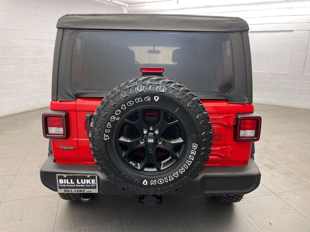 Used 2021 Red Jeep Unlimited Willys image 6