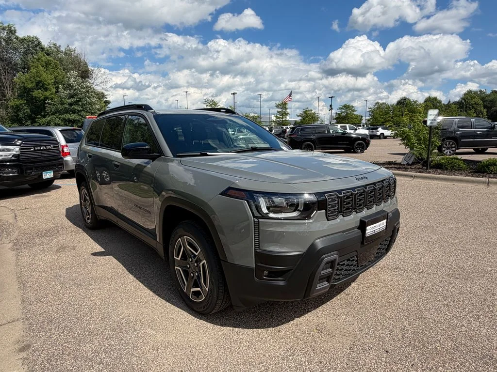 New 2026 Sting-Gray Clear-Coat Exterior Paint Jeep Laredo image 6