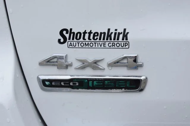 Used 2016 White Jeep Overland image 18