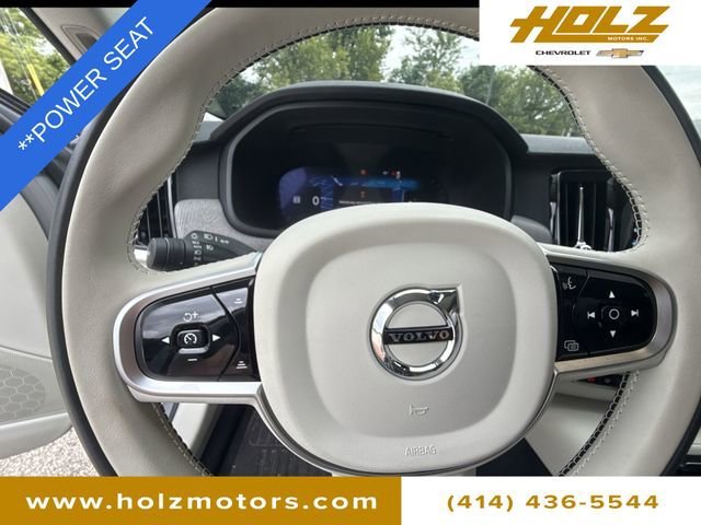 Used 2025 Gray Volvo Plus, B6 AWD Gas (mild hybrid) image 12