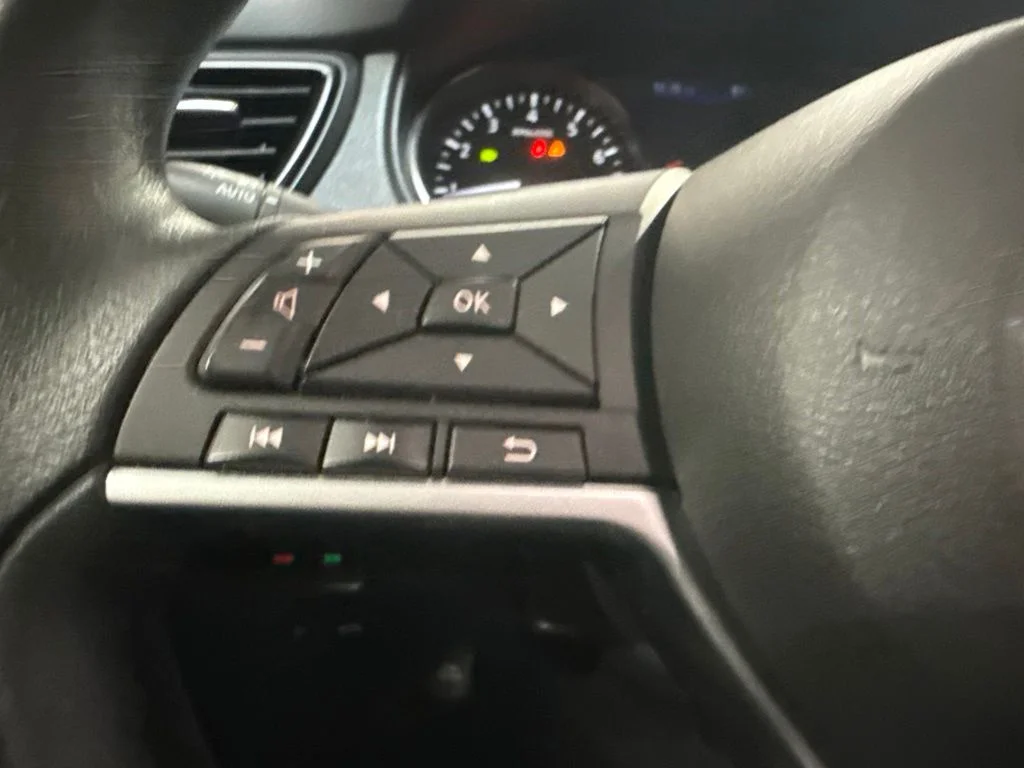 Used 2020 Black Nissan S image 16