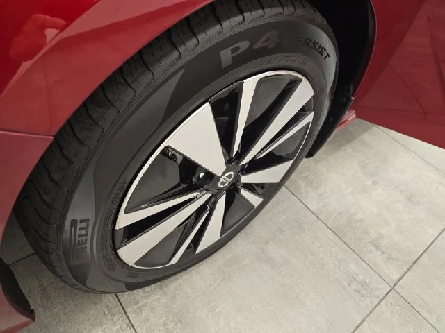Used 2020 Scarlet Ember Nissan 2.5 SL image 35