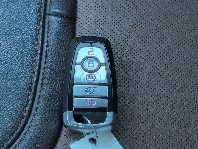 Certified Used 2021 Silver Metallic Ford King Ranch image 29