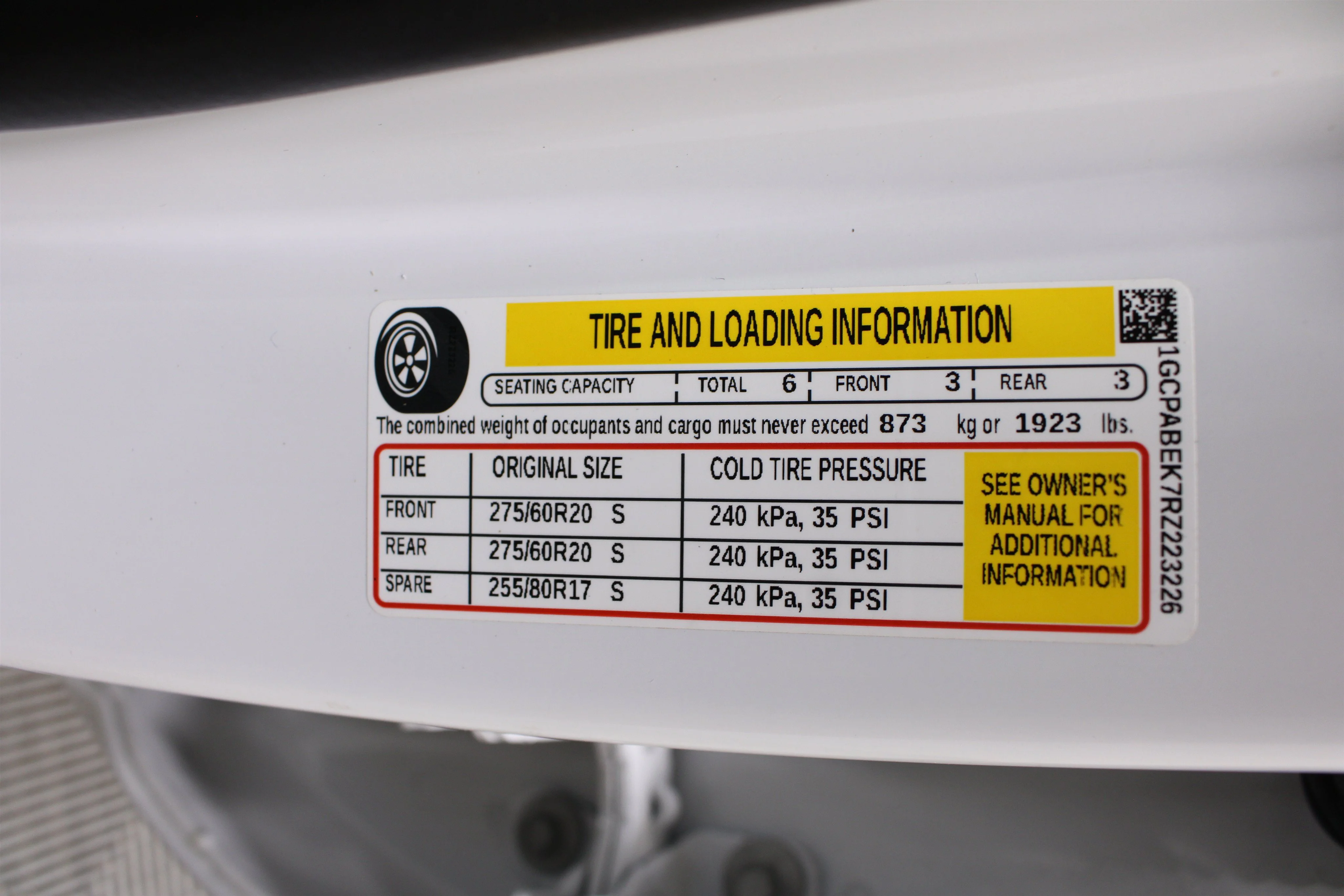 Used 2024 Summit White Chevrolet Custom image 35