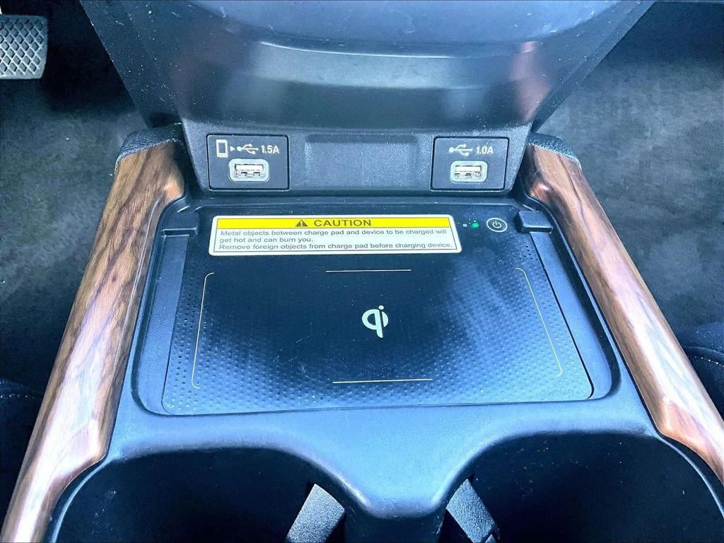 Certified Used 2022 White Honda Touring image 21