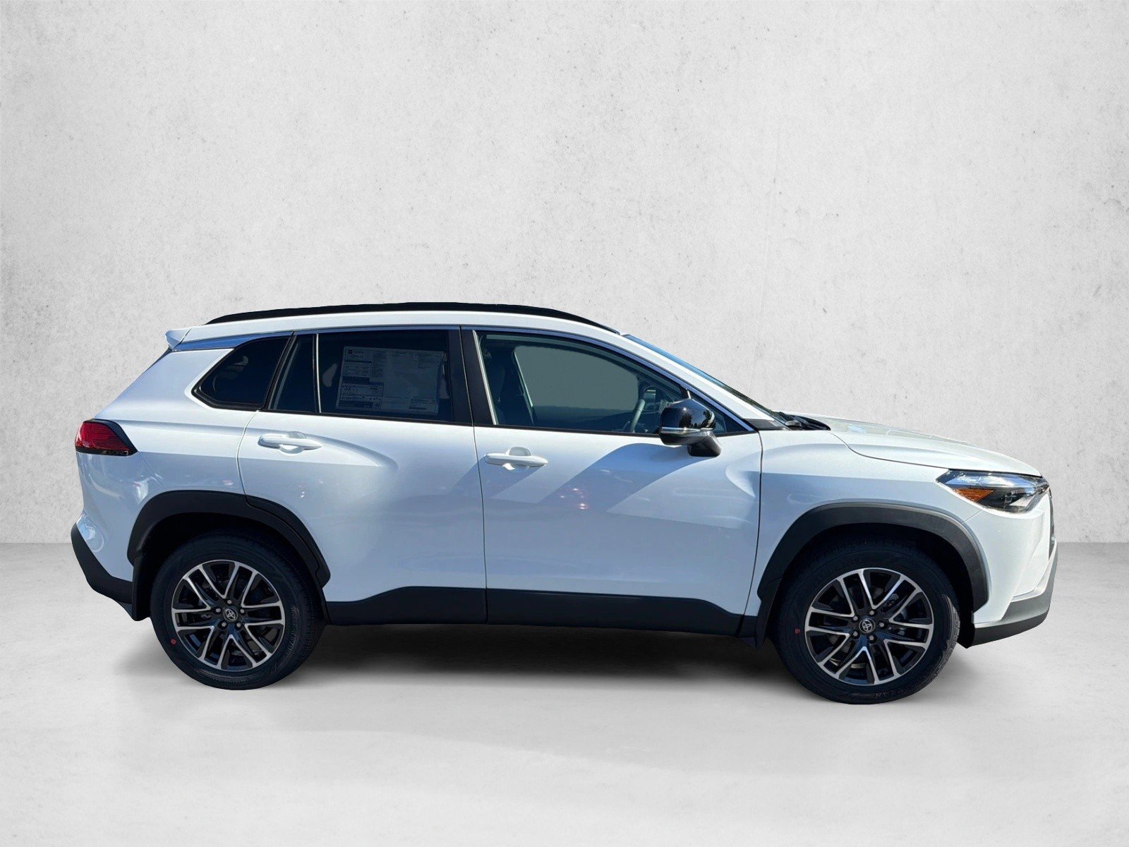 New 2026 Wind Chill Pearl Toyota XLE image 2