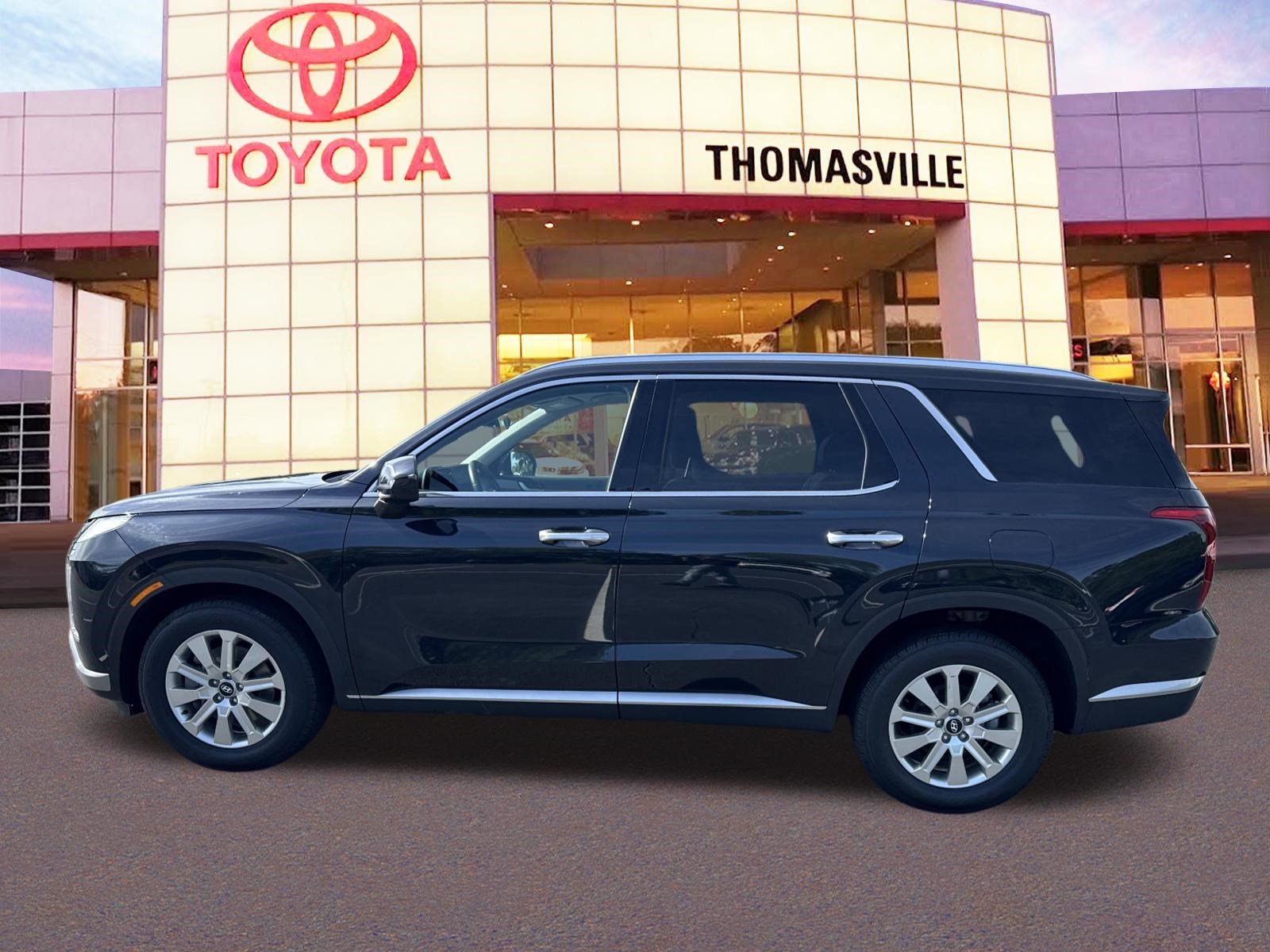 Used 2025 Moonlight Cloud Hyundai SEL image 8