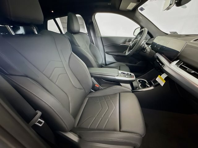 New 2026 Gray Metallic BMW xDrive28i image 29