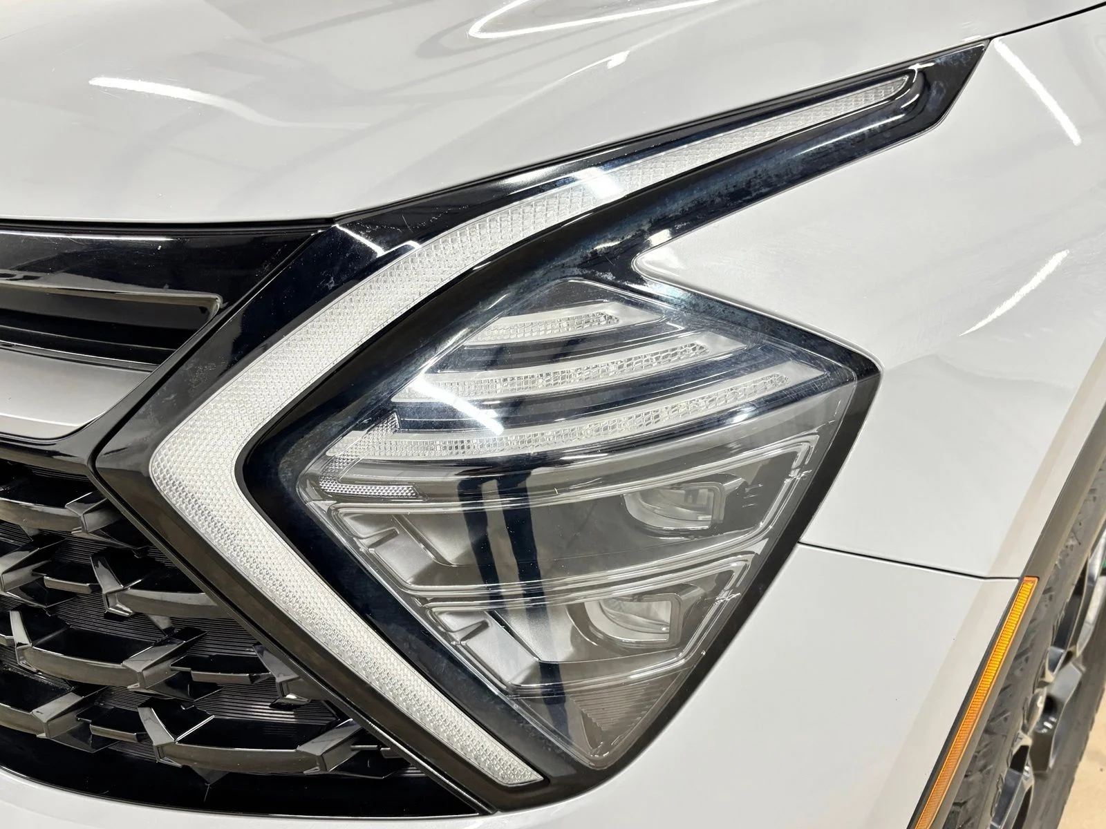 Used 2024 Gray Kia X-Pro Prestige image 9