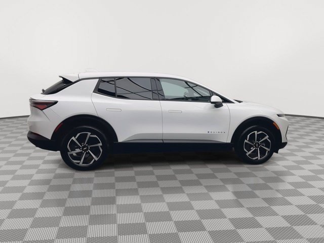 Used 2025 Summit White Chevrolet LT1 with PCY image 39