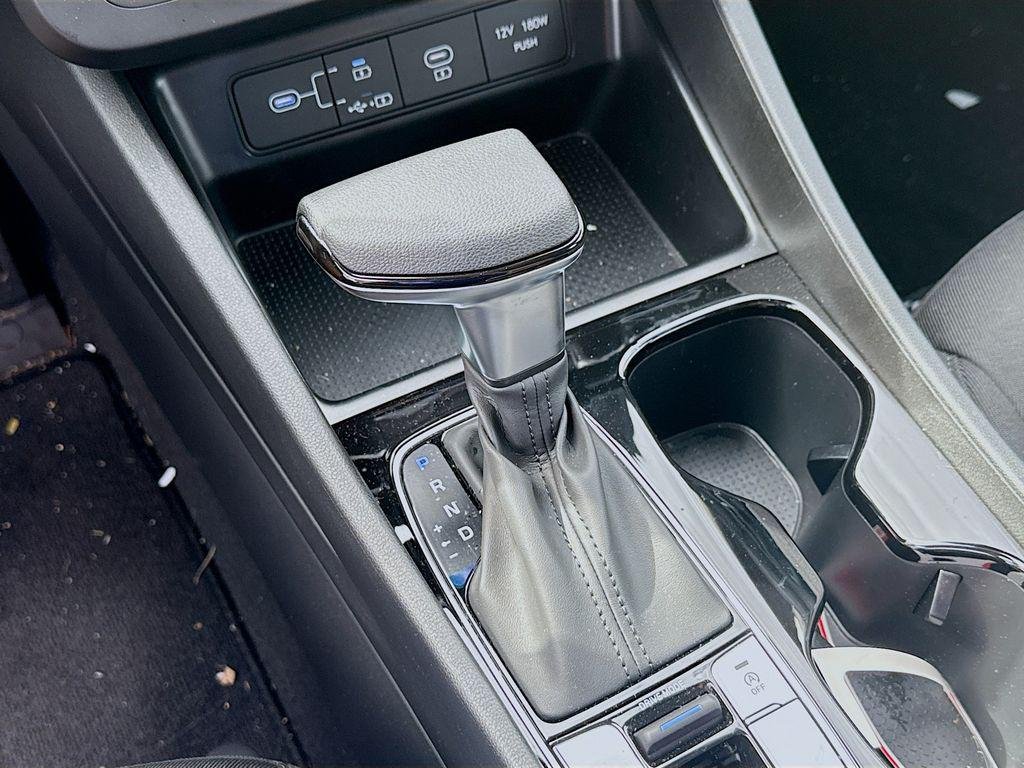 2025 Hyundai Tucson SE - Photo 13