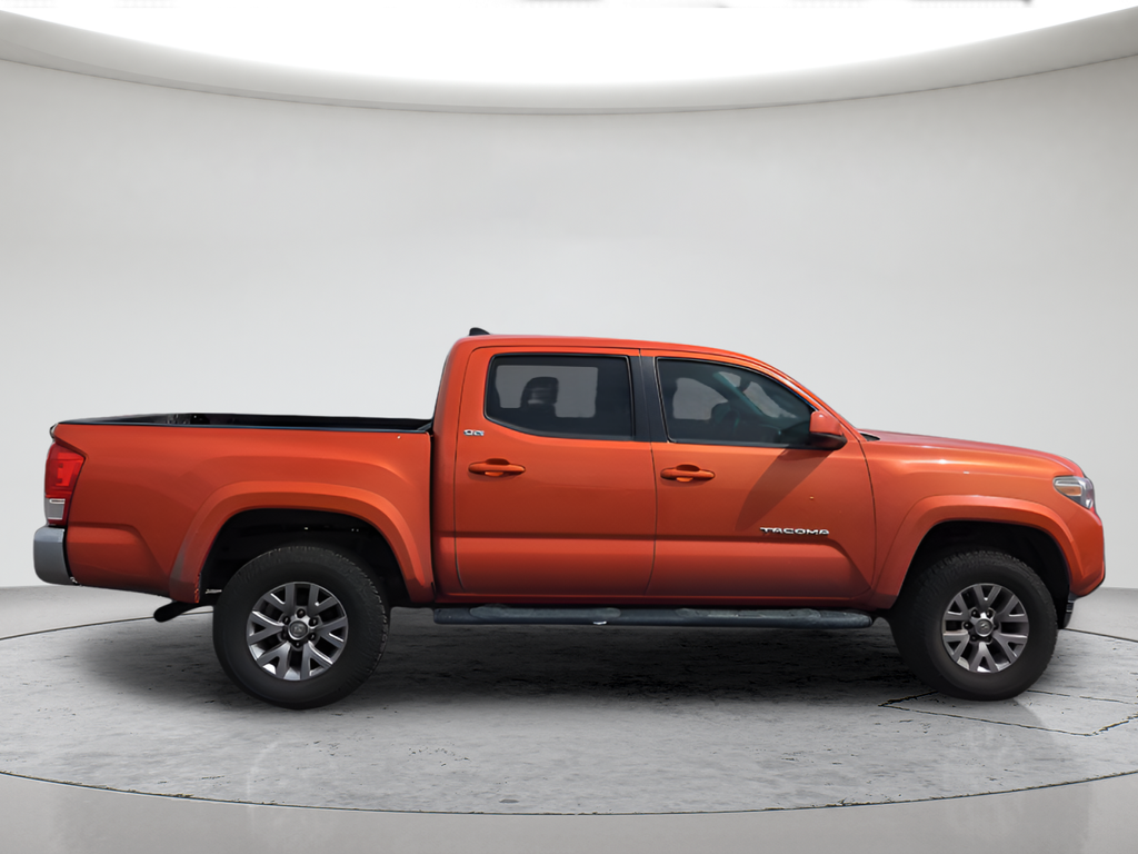 Used 2017 Red Toyota SR5 image 6