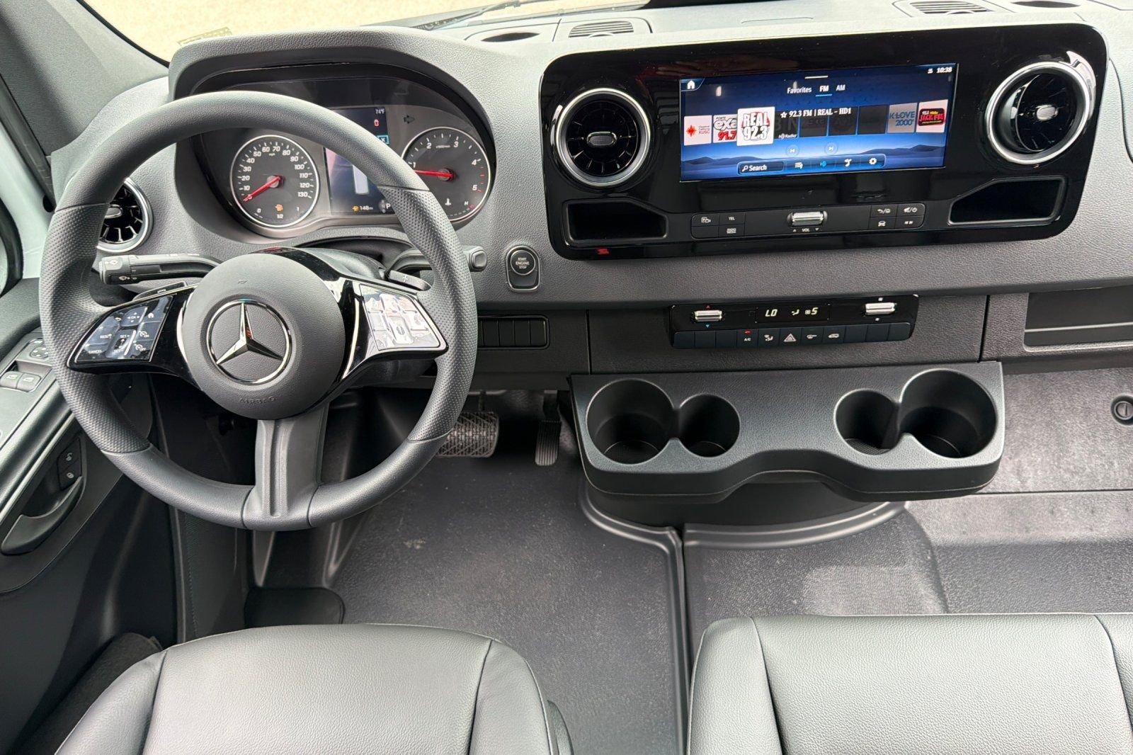 New 2026 Arctic White Mercedes-Benz Cargo 144 WB image 21