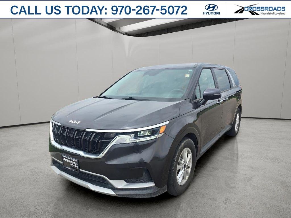 2022 Kia Sedona LX's photo