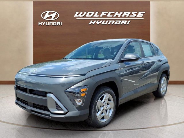 2027 Hyundai KONA SE FWD