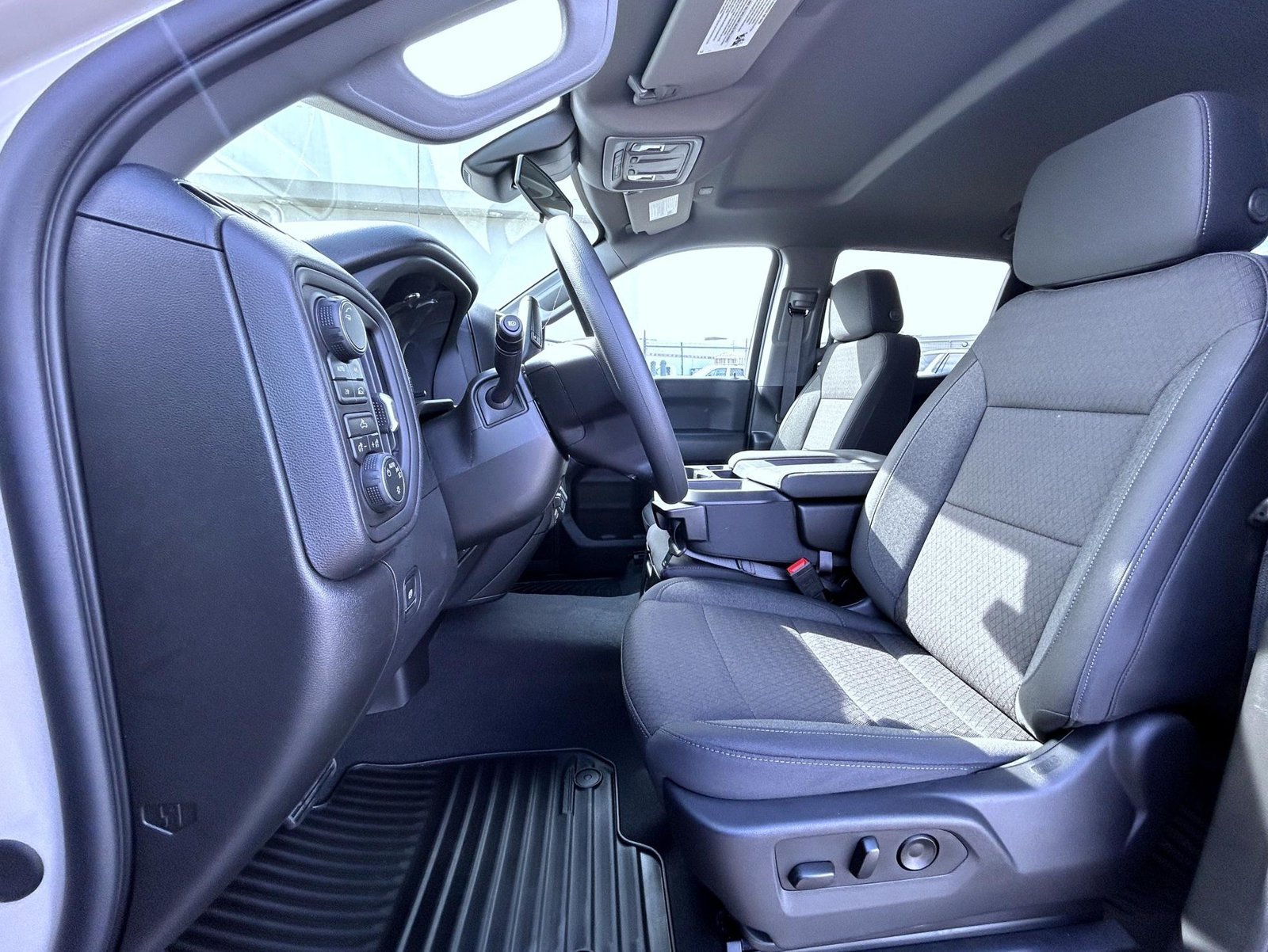 2026 Chevrolet Silverado 1500 Custom - Photo 12