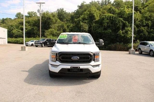 Used 2023 Oxford White Ford XLT image 3