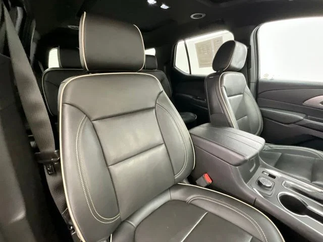 Used 2022 Red Chevrolet Premier image 15
