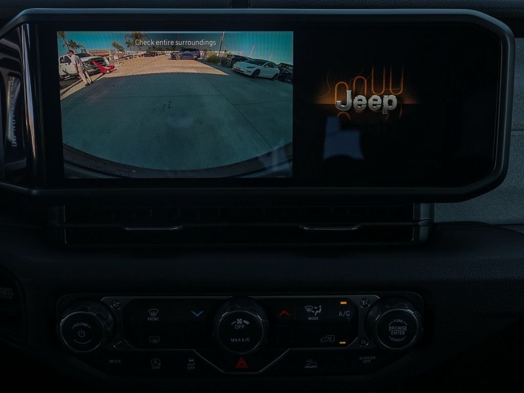 New 2026 Granite Crystal Metallic Clear-Coat Exterior Paint Jeep Sport image 26