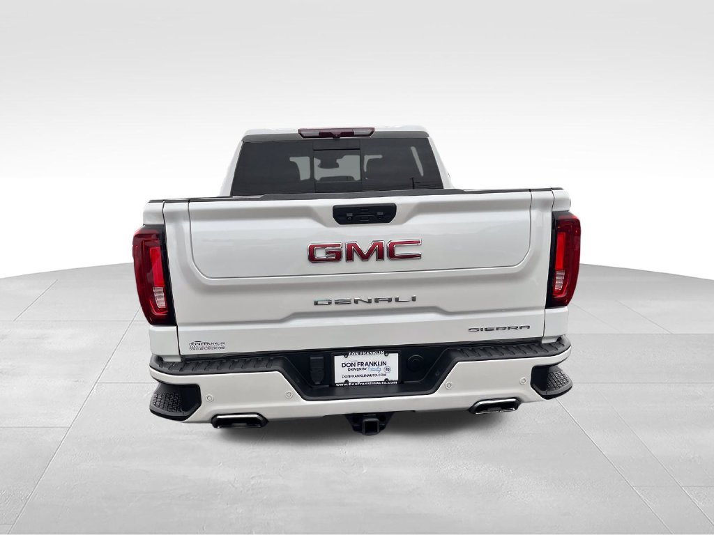 Used 2022 White GMC Denali image 4