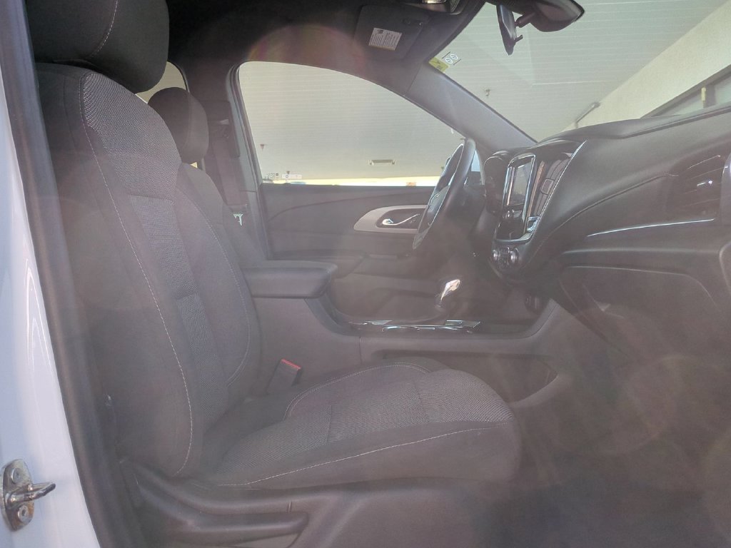 Used 2023 Summit White Chevrolet LT Cloth image 35
