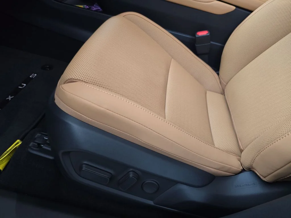New 2026 Caviar Lexus PREMIUM AWD image 27